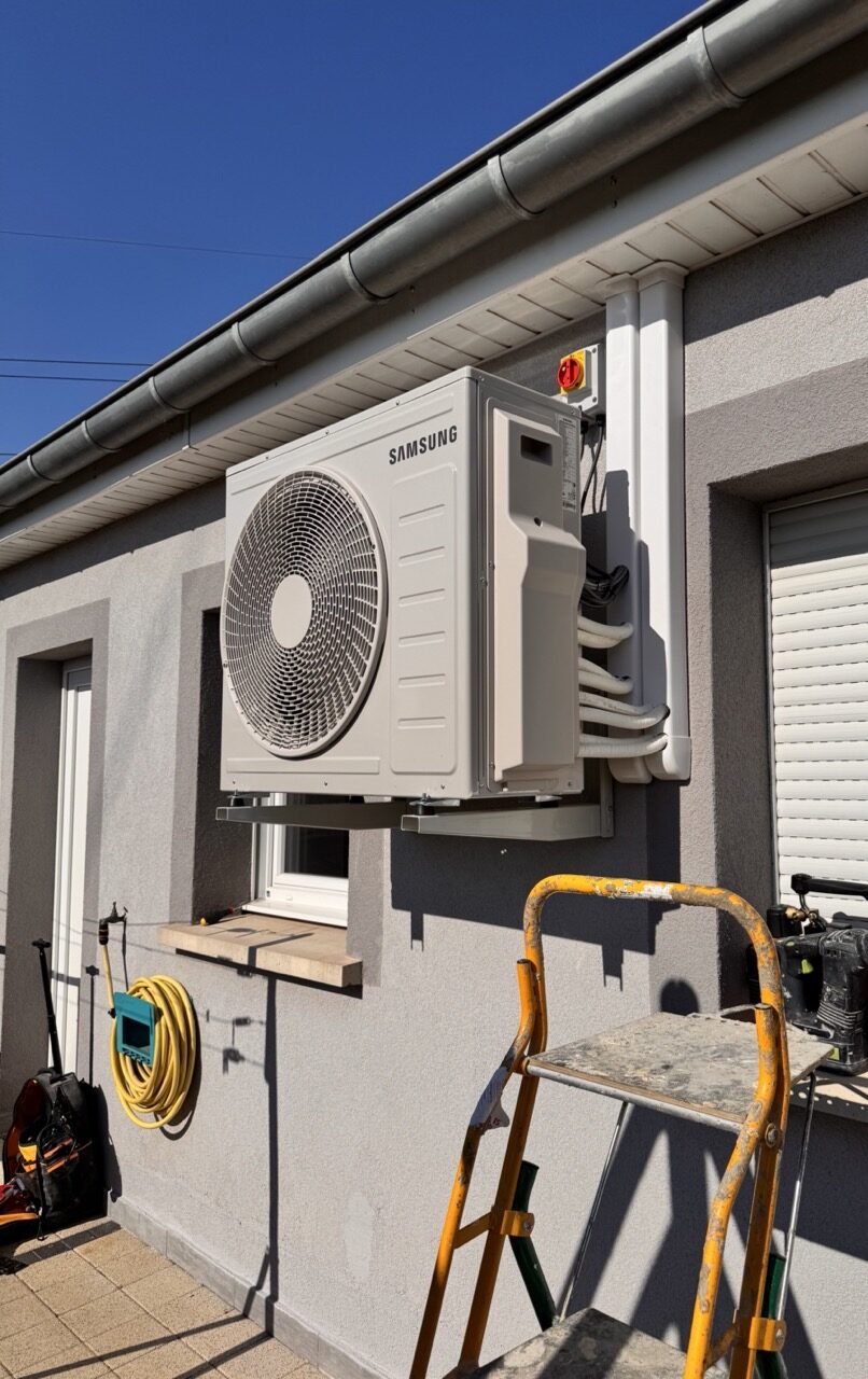 Installation et entretien de pompe à chaleur par 2 HOT à Fameck
